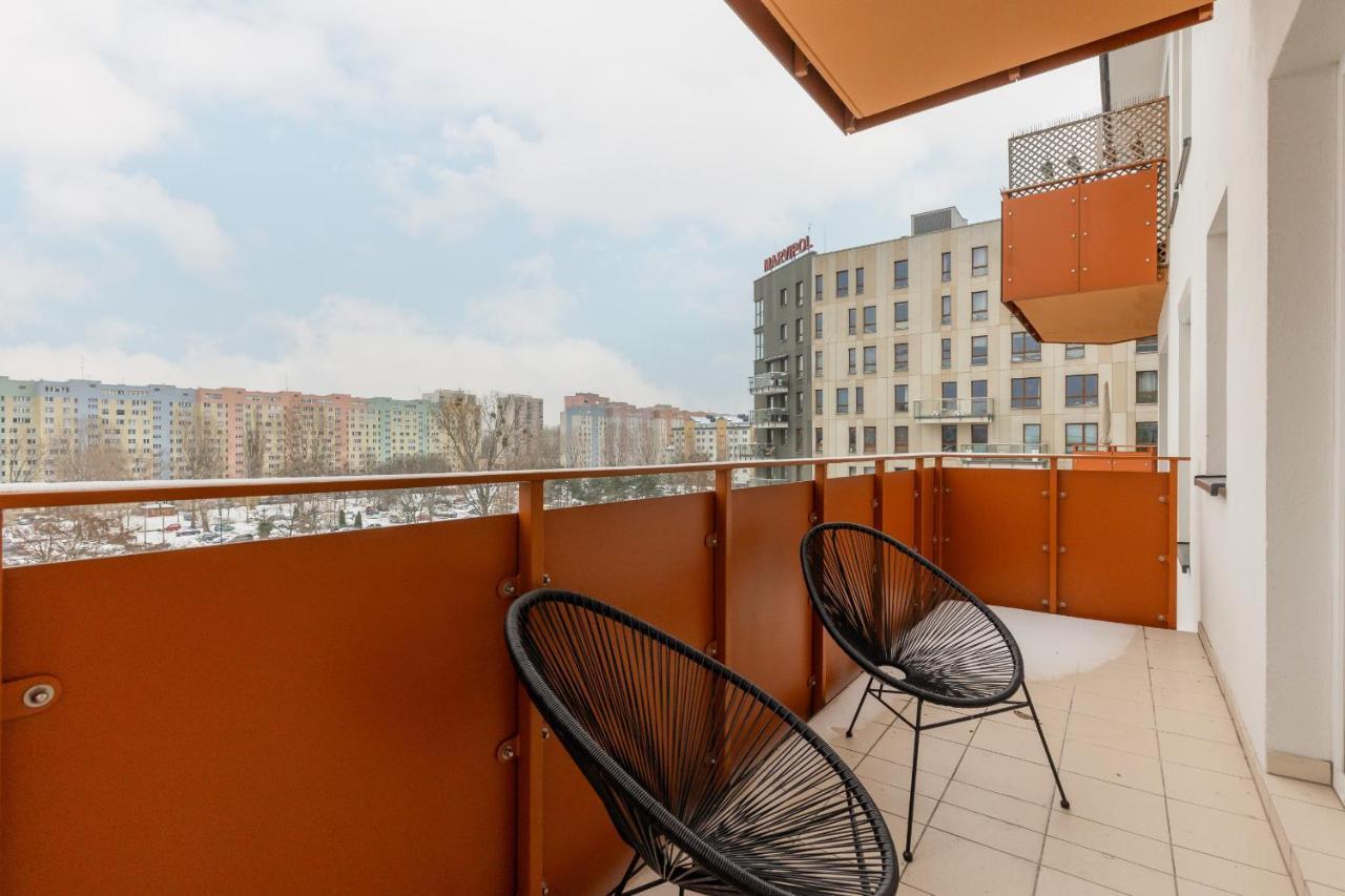Loft Apartment With Parking In Warsaw By Noclegi Renters Екстер'єр фото